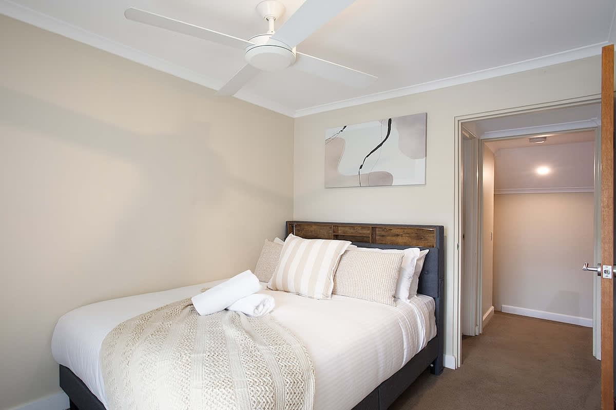 Family 3BR Apt in Paddington - Pool & Near Bondi - Photo 9