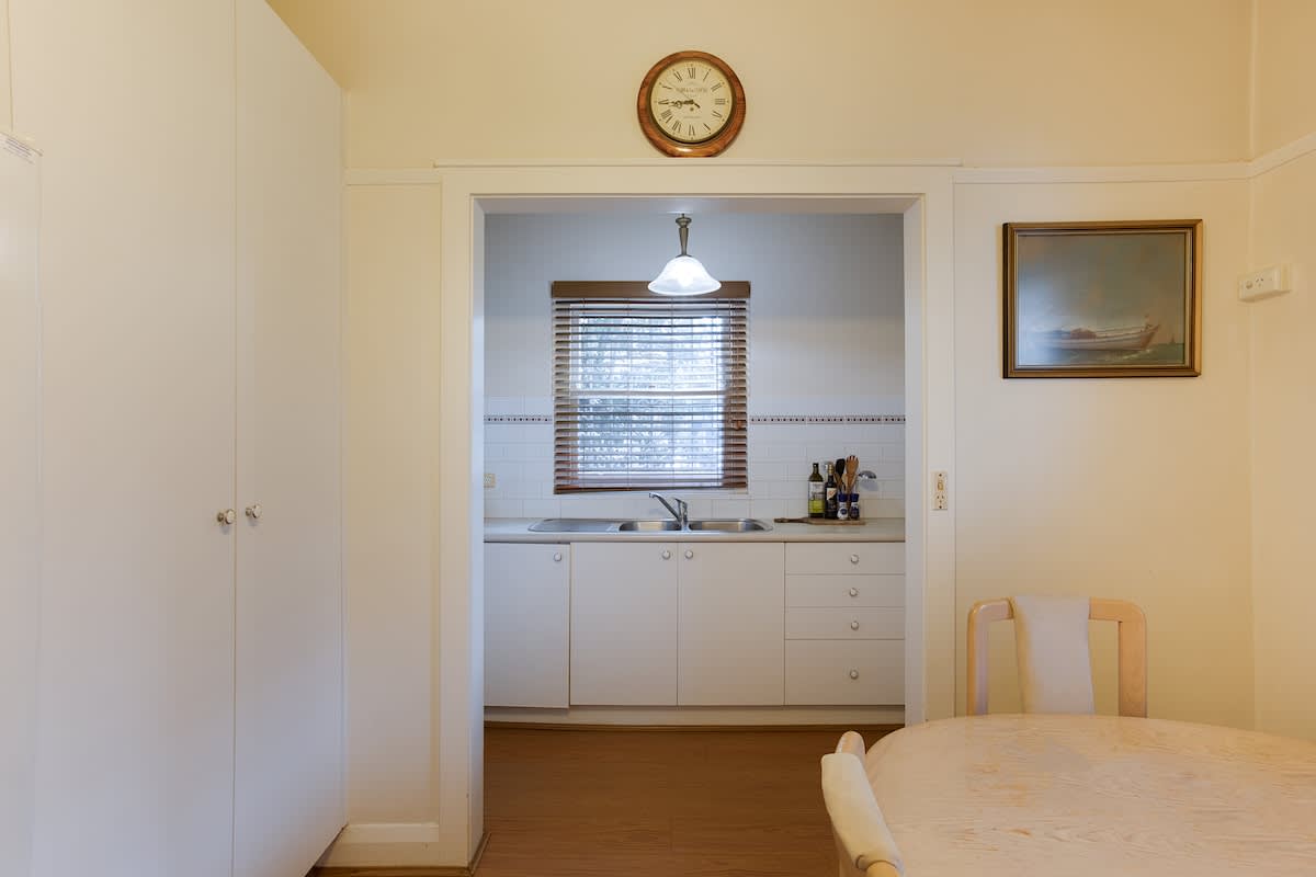 Stylish 1BR in Exclusive Vaucluse Near Shops & CBD - Photo 20