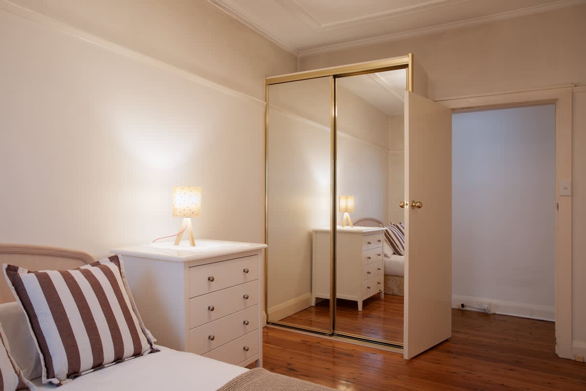Stylish 1BR in Exclusive Vaucluse Near Shops & CBD - Photo 12