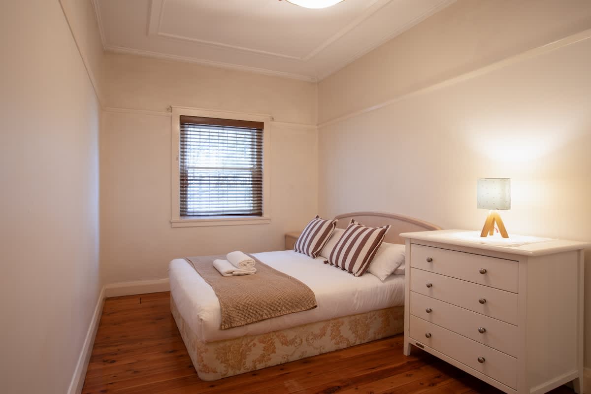 Stylish 1BR in Exclusive Vaucluse Near Shops & CBD
