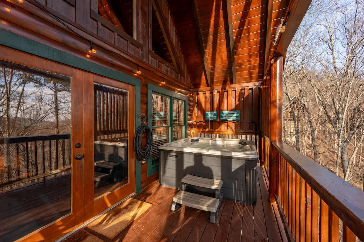 BRAND NEW Hot tub!  Seats 7!  String lights around the upper deck :)