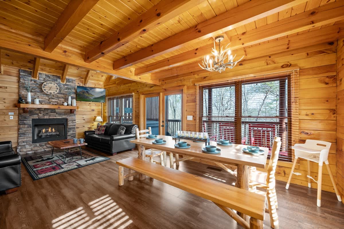 Dining room area comfortably seats eight (8), with seating for two (2) more at the bar = 10 total dining spots!