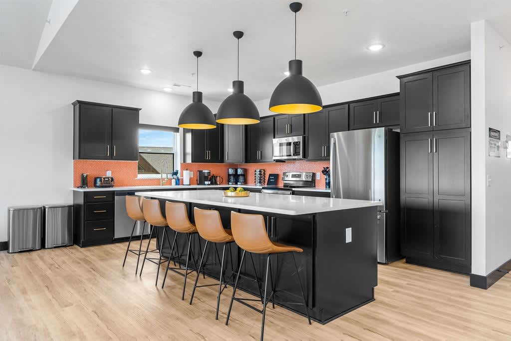 Spacious, well-stocked kitchen that has everything you need.  We're not rookies at this :)