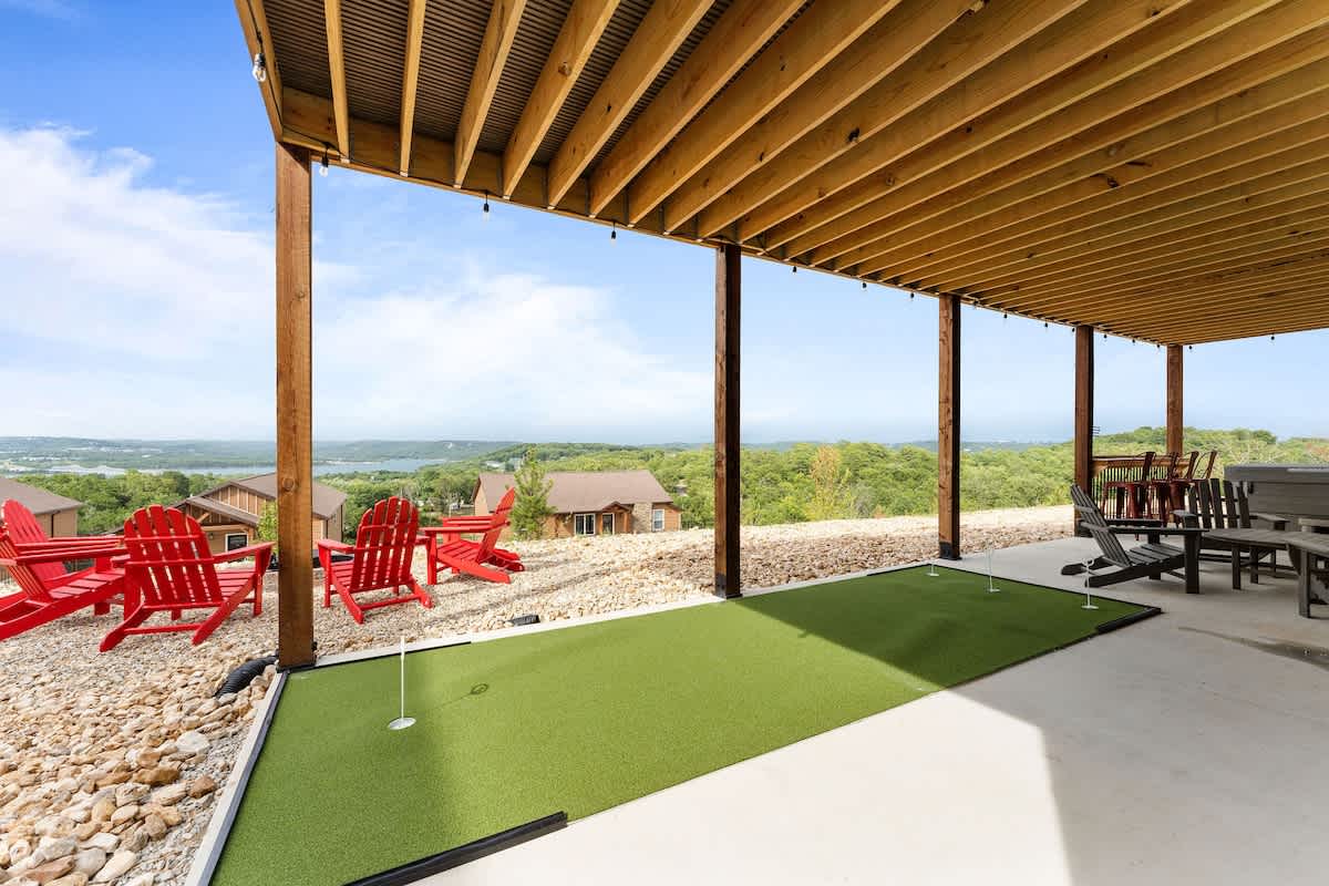 18' putting green is available for your enjoyment, including contours for some challenges!