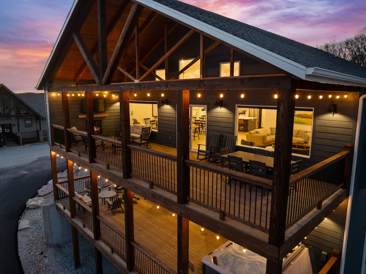 Upper Deck - Outdoor TV, Fireplace, Dining Table
Lower Deck - Private Hot Tub and Outdoor Seating