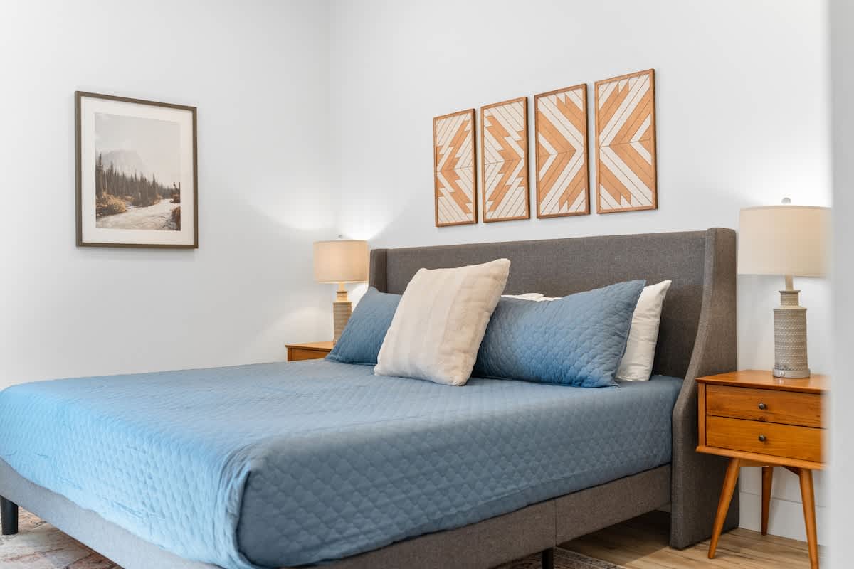 King Bedroom #4