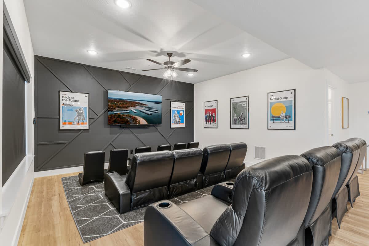 Movie Theater with 75" TV