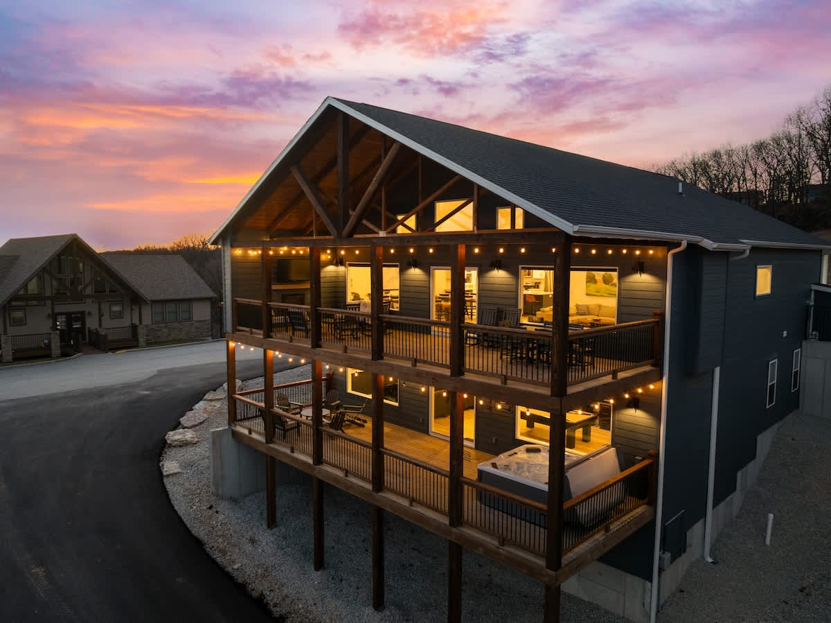 Upper Deck - Outdoor TV, Fireplace, Dining Table
Lower Deck - Private Hot Tub and Outdoor Seating