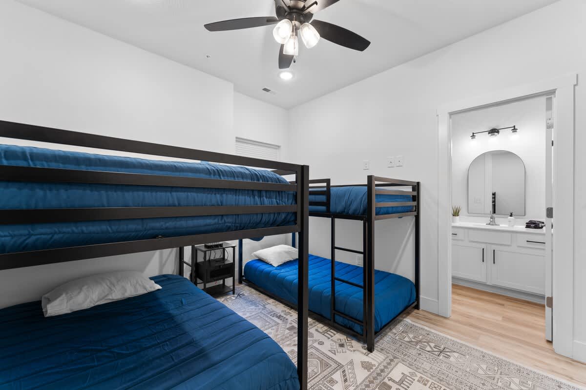 Adult Bunkroom - Two Fulls and Two Twins