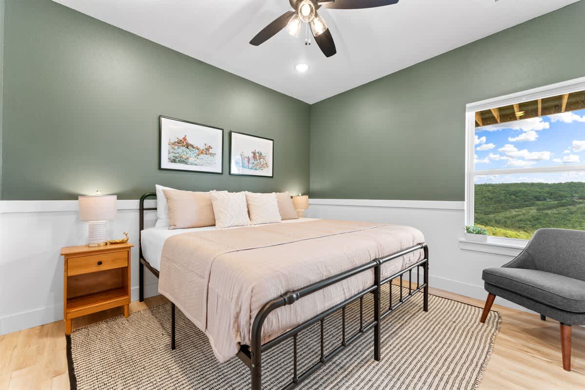 King Bedroom 5