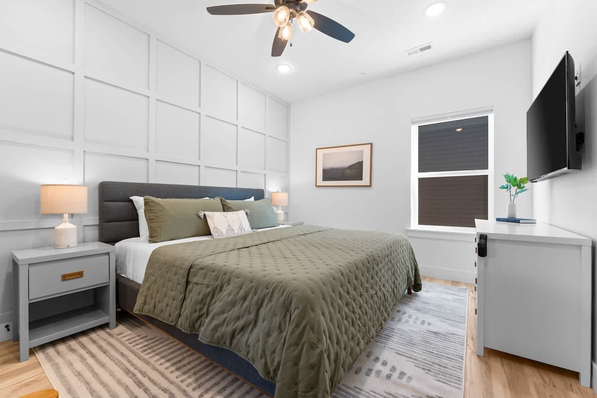 King Bedroom 3