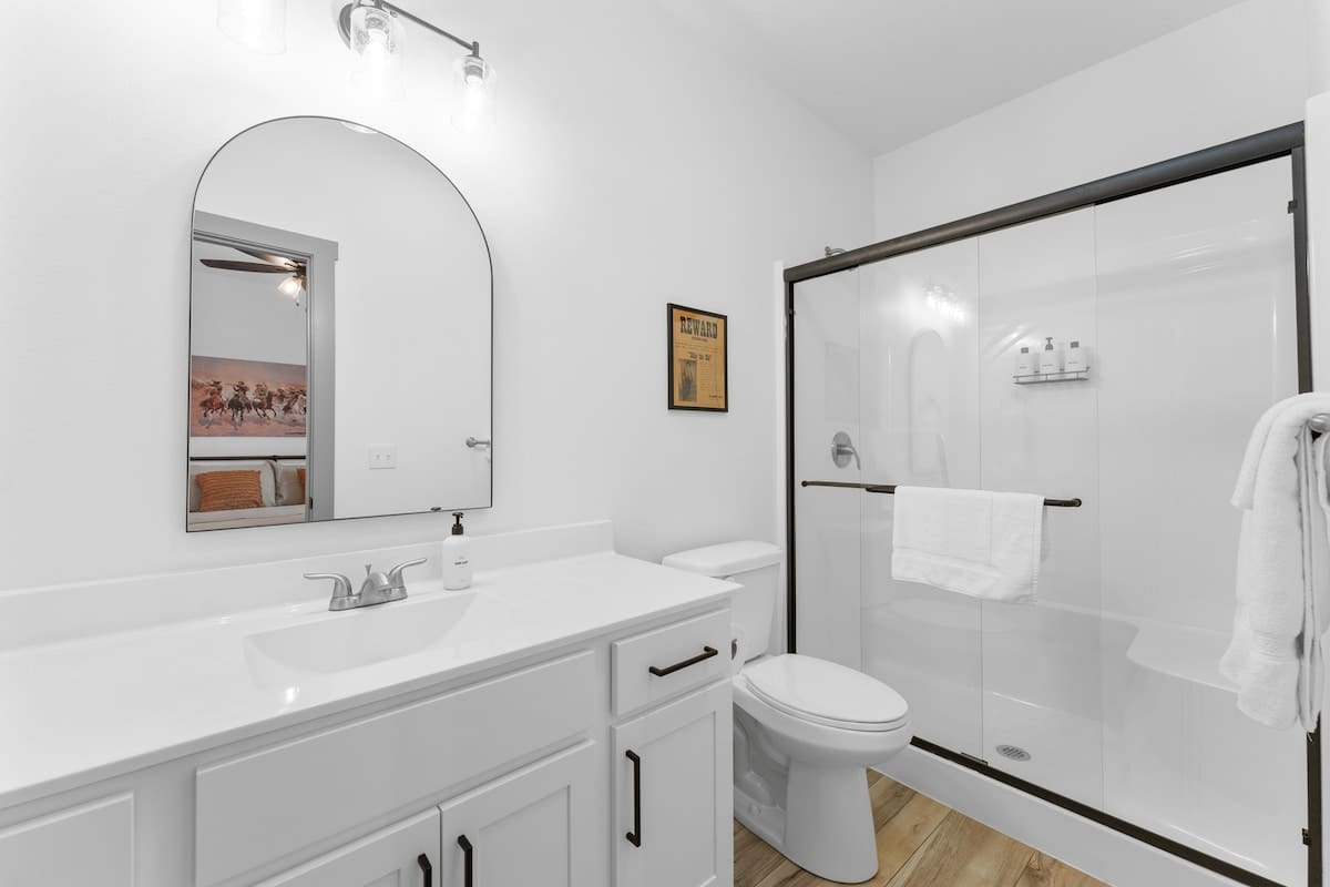 King #3 BR - Ensuite Bathroom