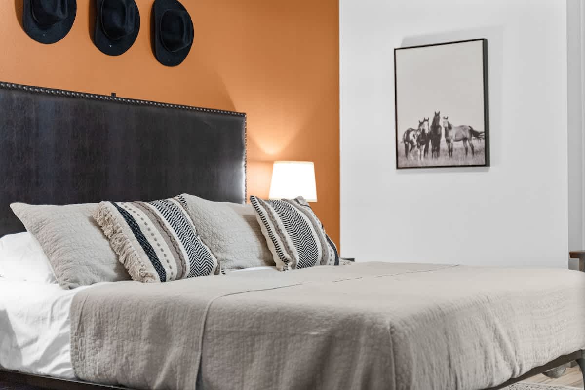 King Bedroom #4