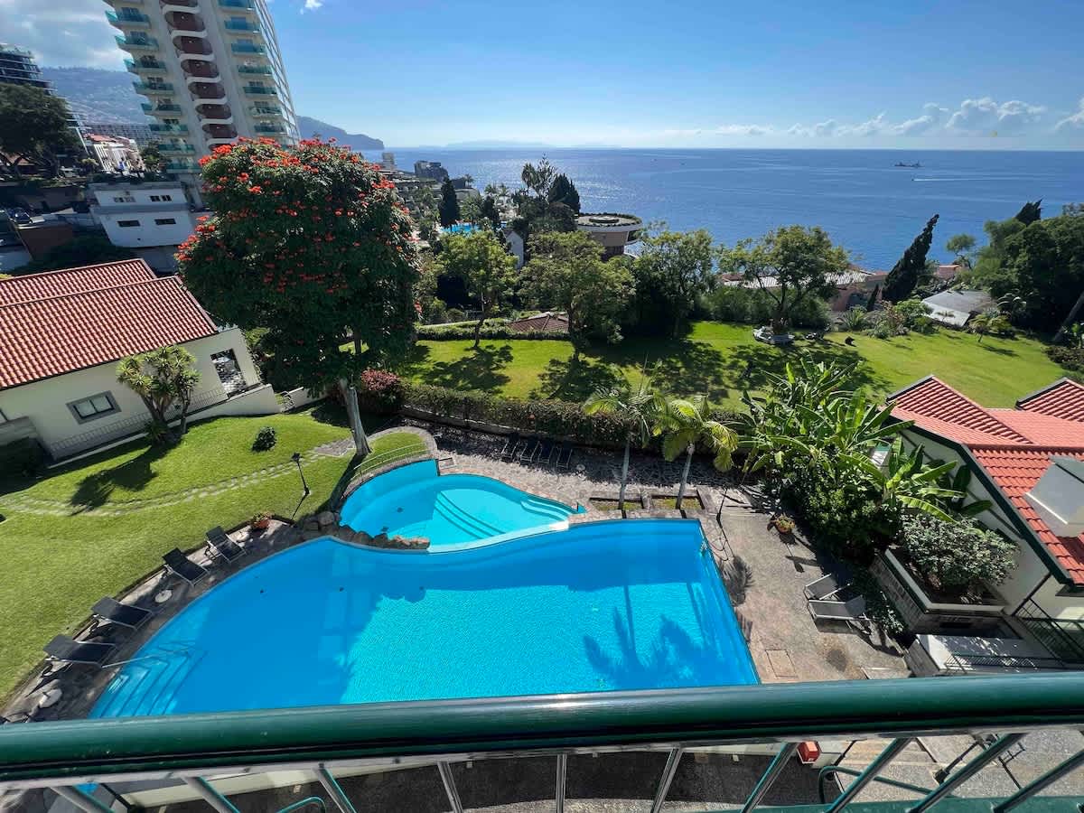 Luxury Oceanfront at Reid's Gardens