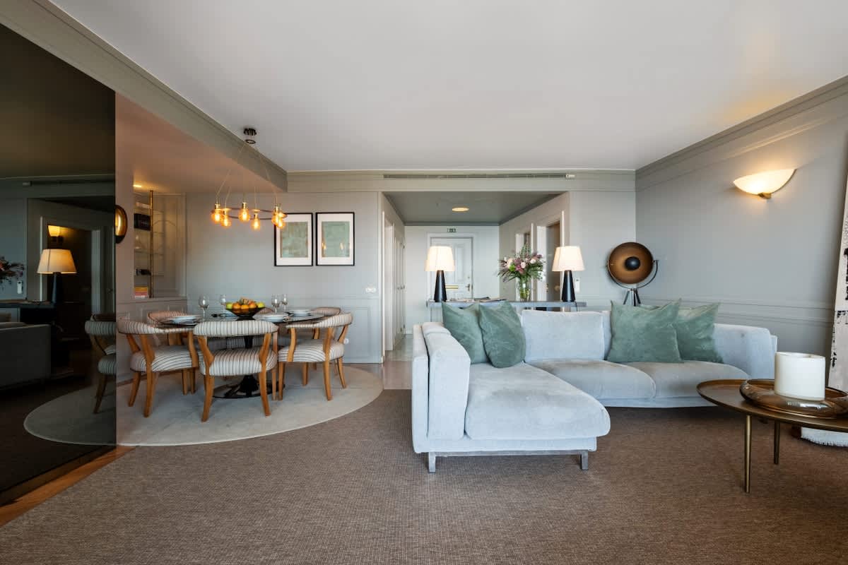 Luxury Oceanfront at Reid's Gardens