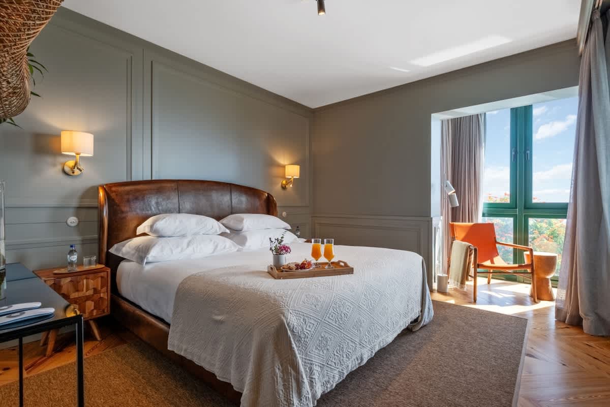 Luxury Oceanfront at Reid's Gardens