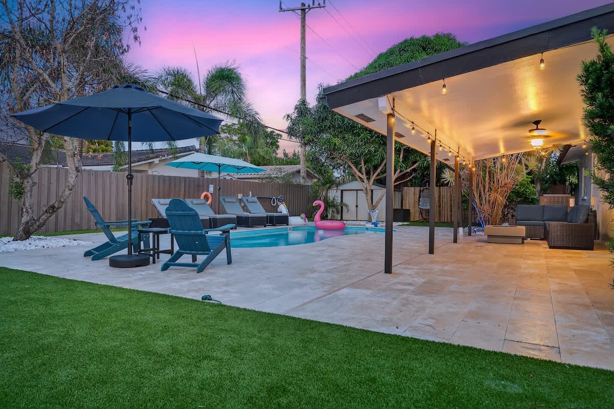 Imperial Palm Heated Pool, Mini Golf, Game Room!