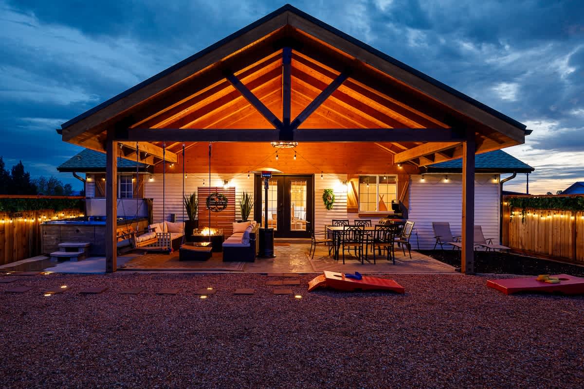 2BR Retreat Near Zion•Bryce•Wave: Hot Tub + Views! — Kanab, UT — vacation rental