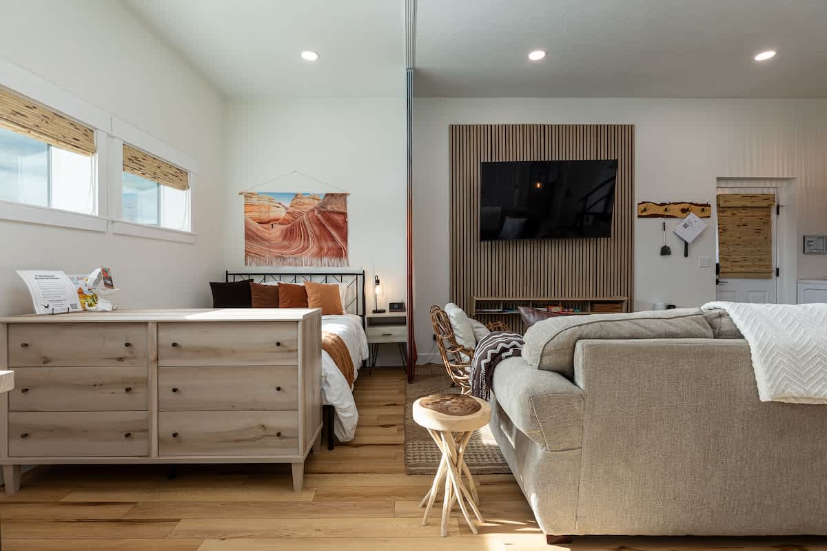 New Studio-Kitchen, Washer/Dryer, Fire Pit & Views — Kanab, UT — vacation rental