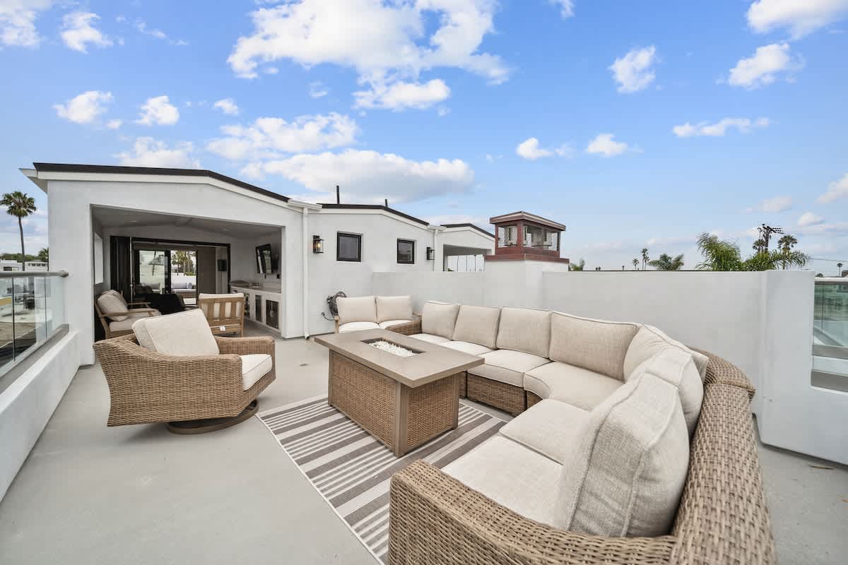 Newport Elegance: Ocean Views Oasis — Newport Beach, CA — vacation rental