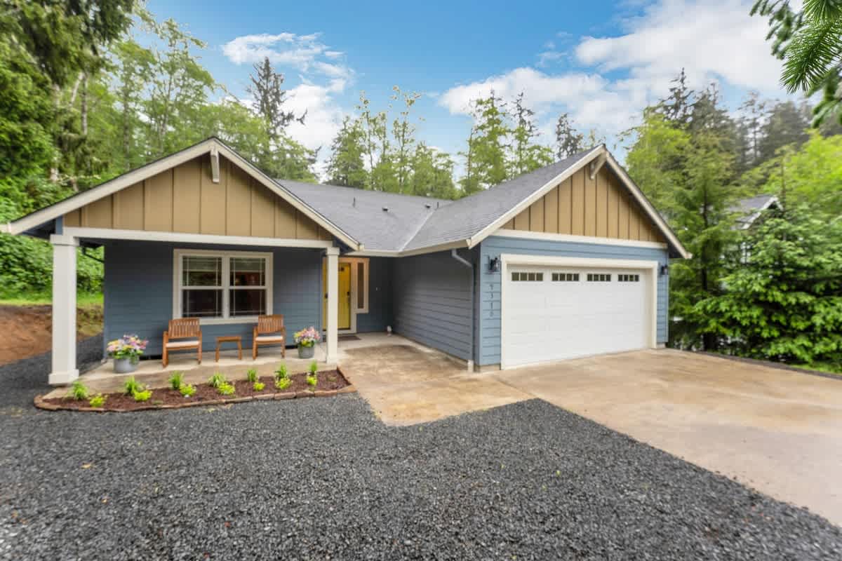 Blue Drift Escape Family Retreat — Nehalem, OR — vacation rental