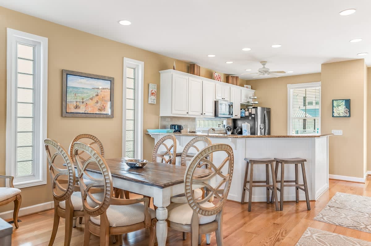 Open concept kitchen and dining area