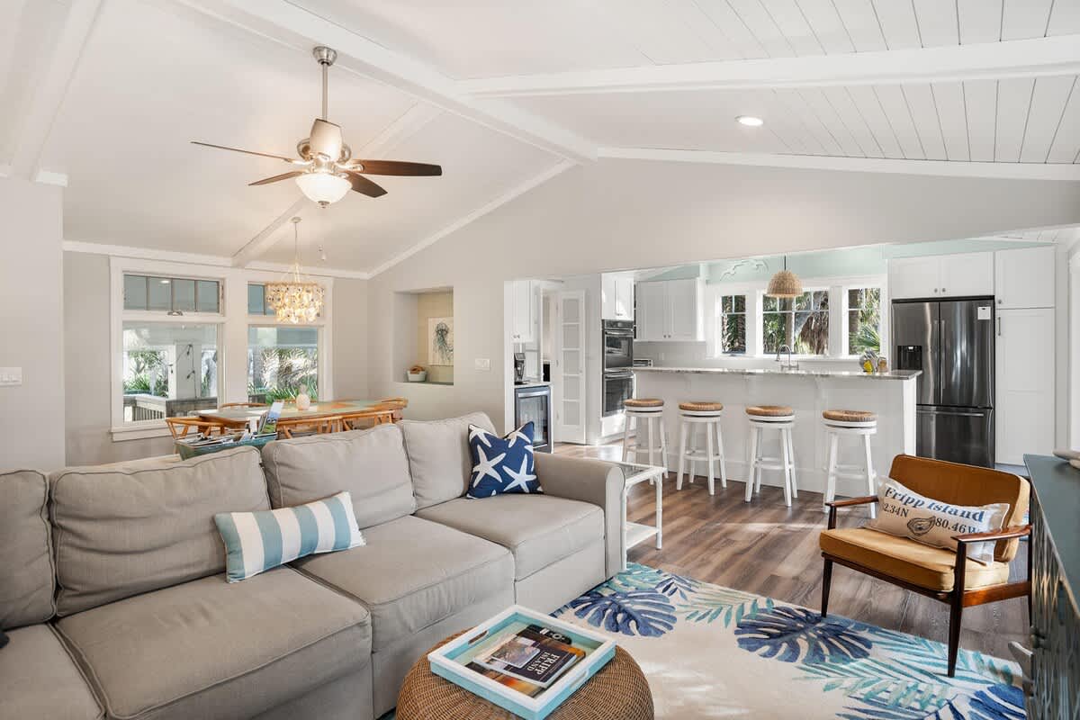 Plenty of Comfortable Space to Gather