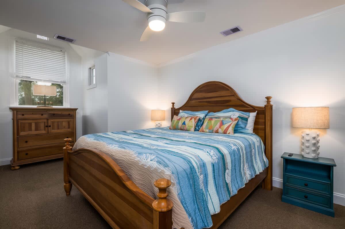 Upstairs Queen Bedroom