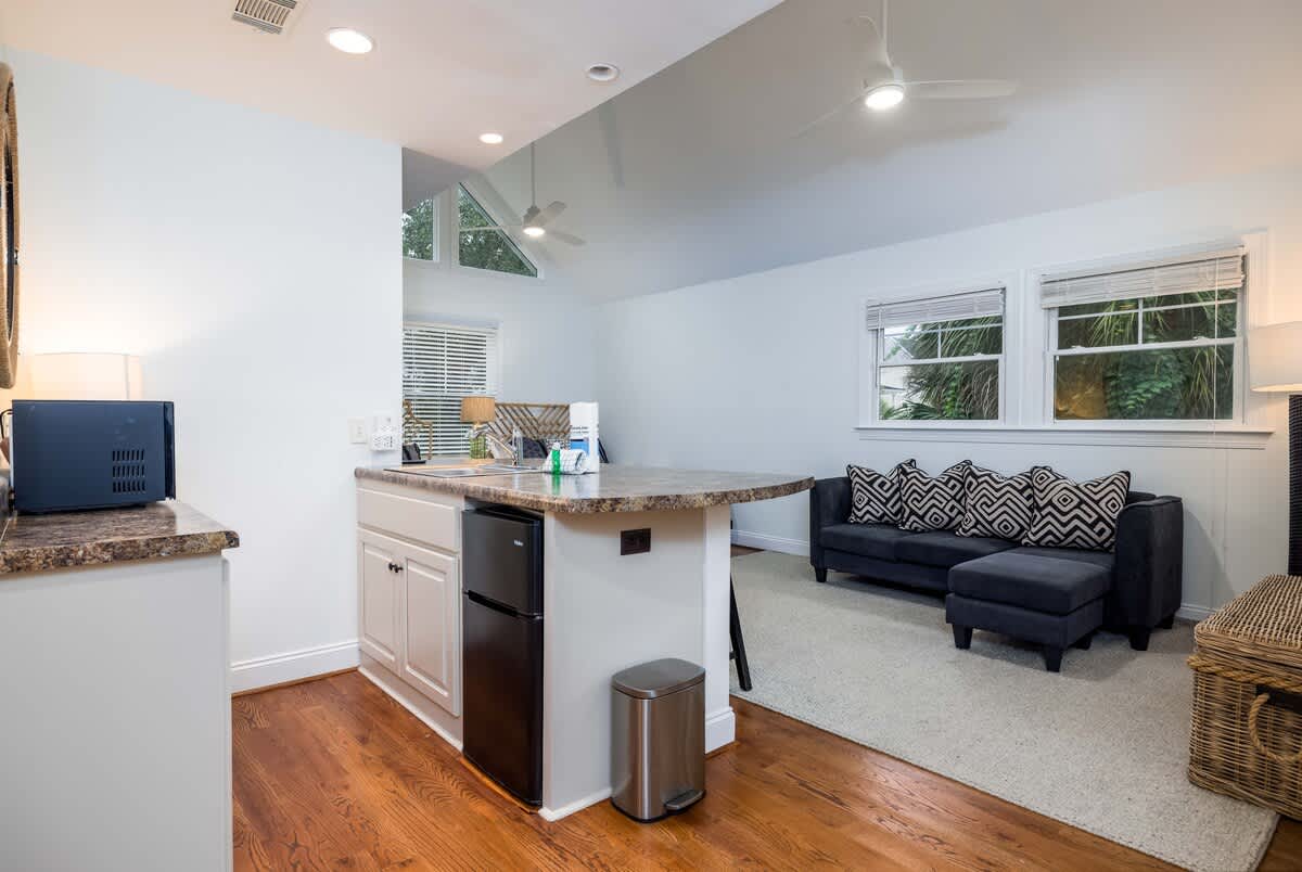 Apartment Kitchenette