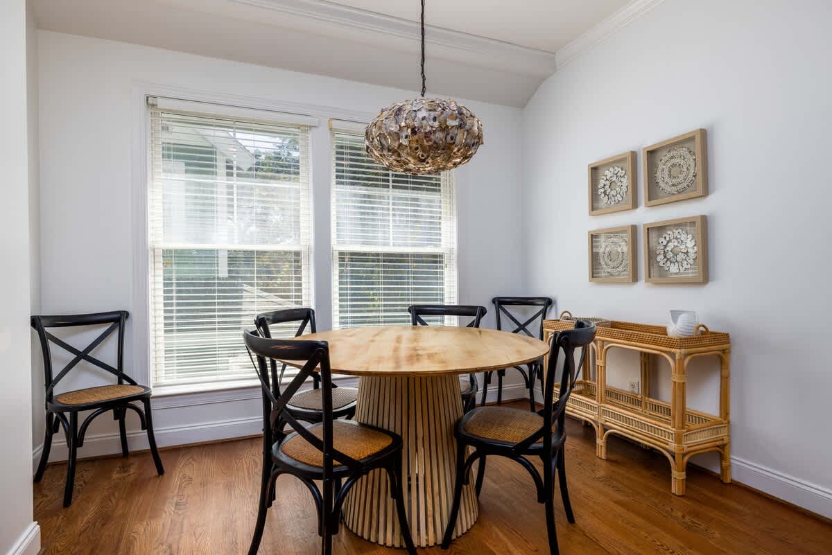 Kitchen with Breakfast Nook