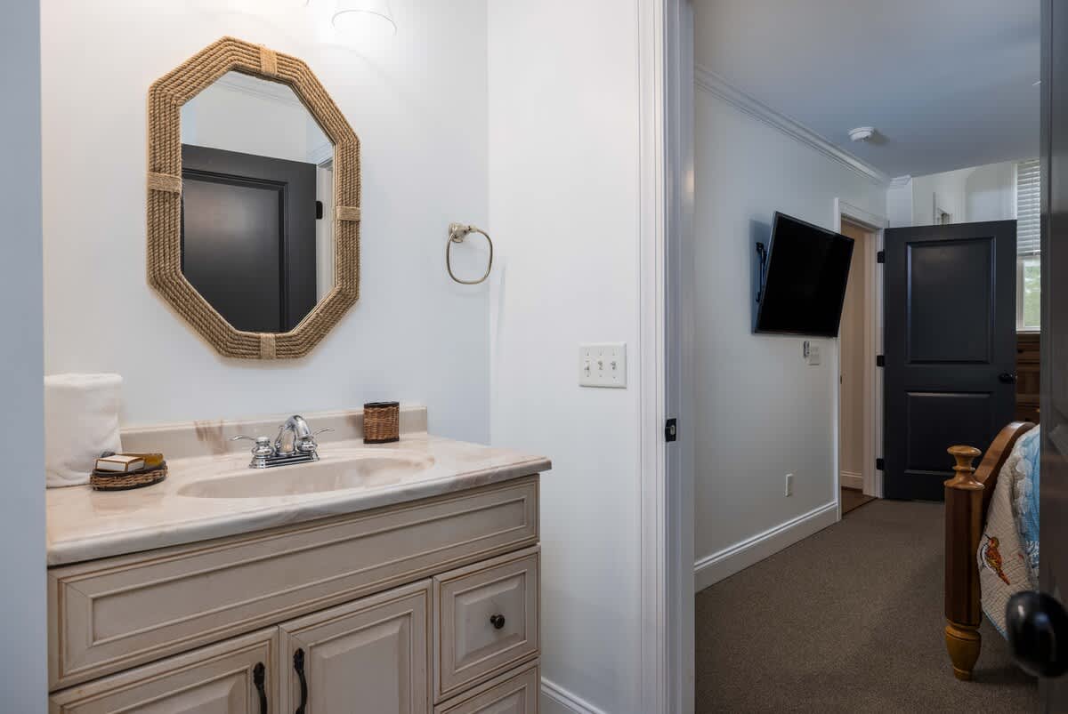 Upstairs Jack and Jill Bath