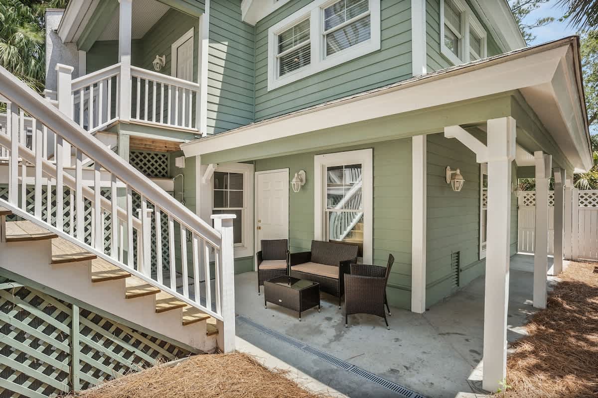 Apartment/In-Law Suite Entrance