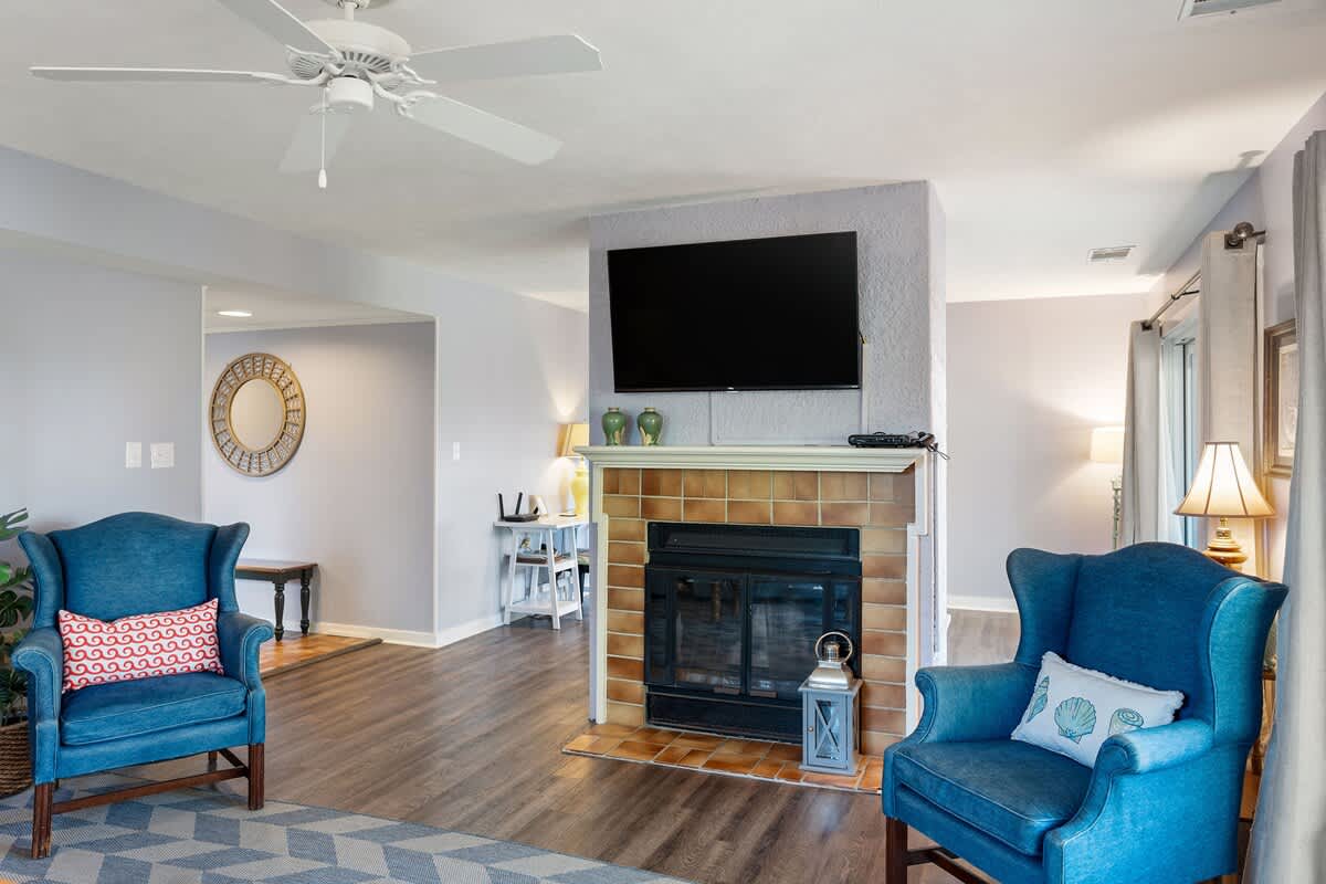 Open concept living and dining rooms