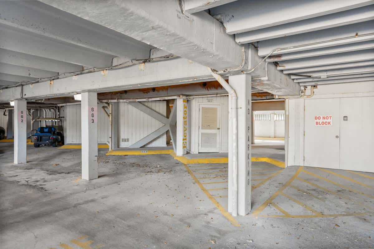 Newhaven Village Parking Garage