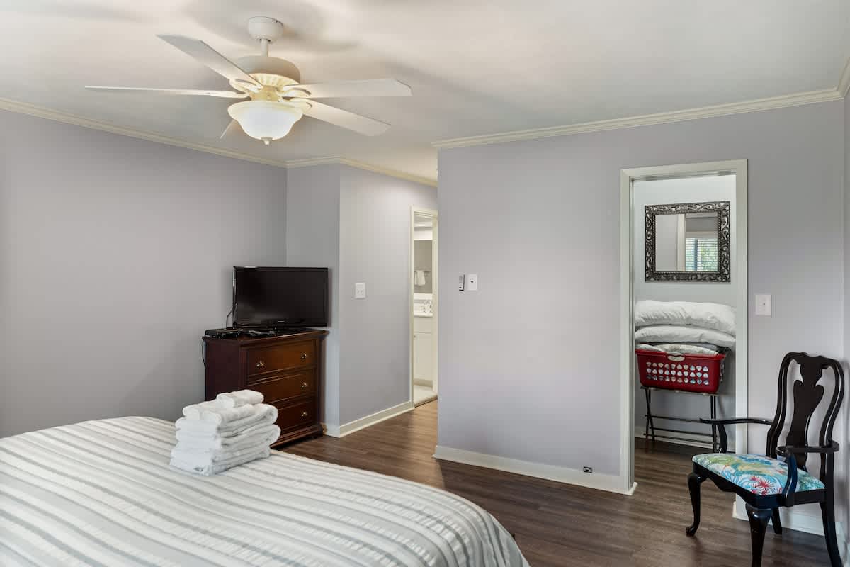 Master bedroom with en suite bathroom