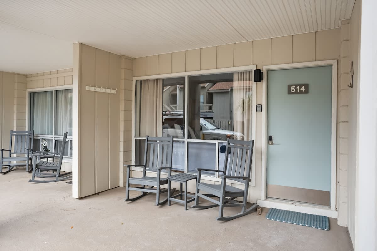 514 Sunsuite