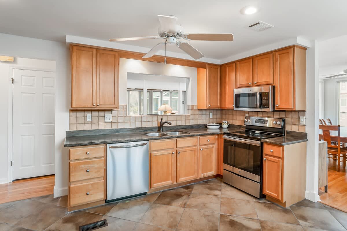 841 Bonito Drive | Photo 15