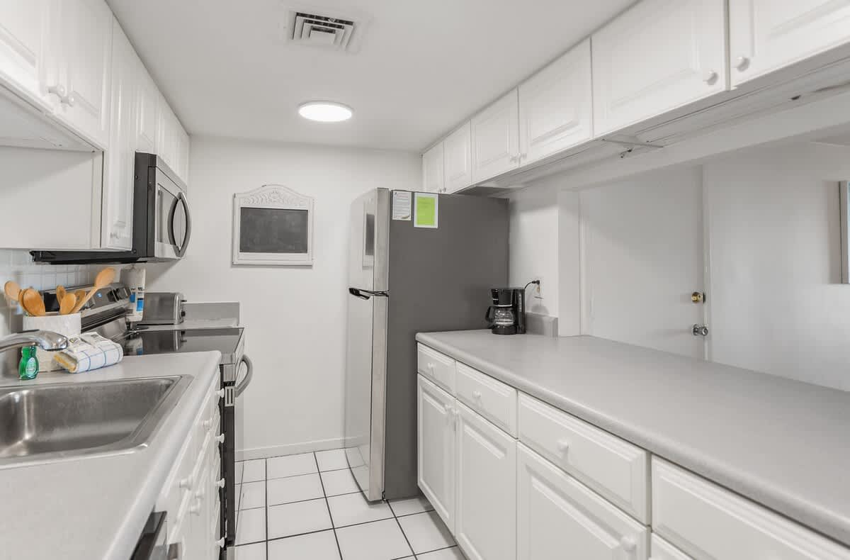 409 Captain John Fripp Villa | Photo 33