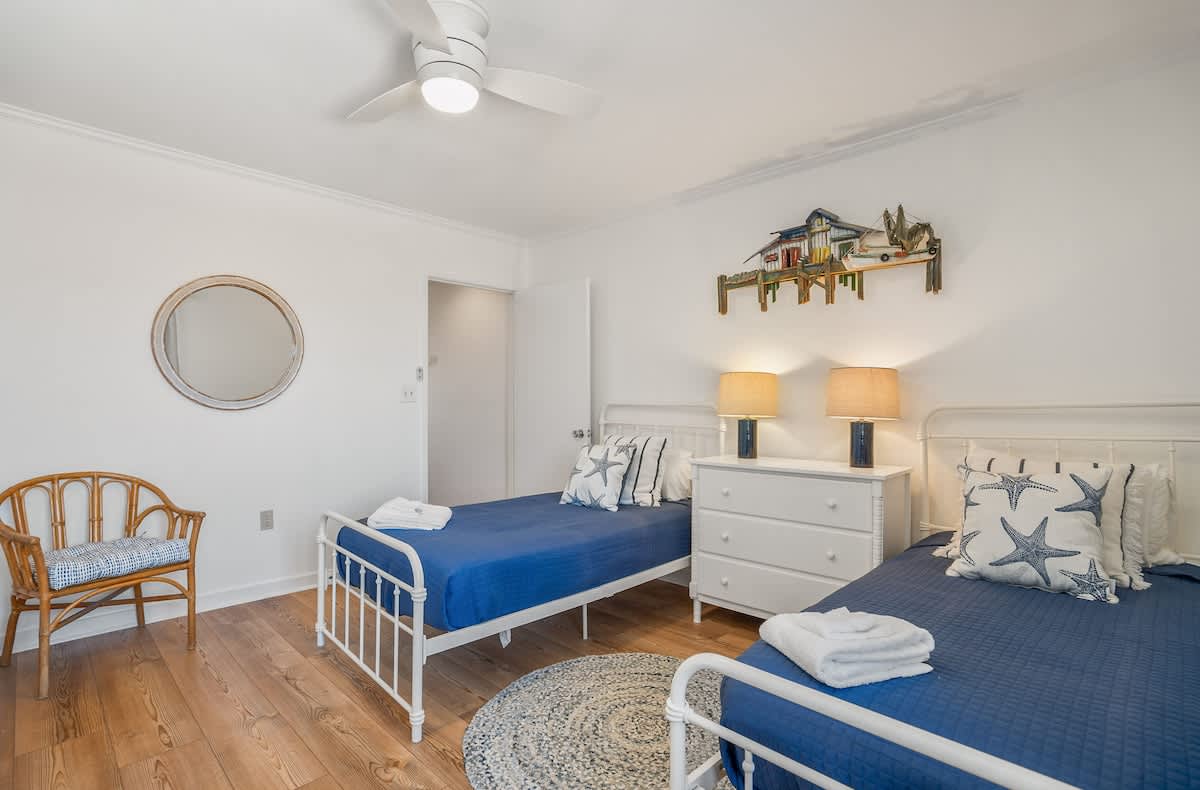409 Captain John Fripp Villa | Photo 16