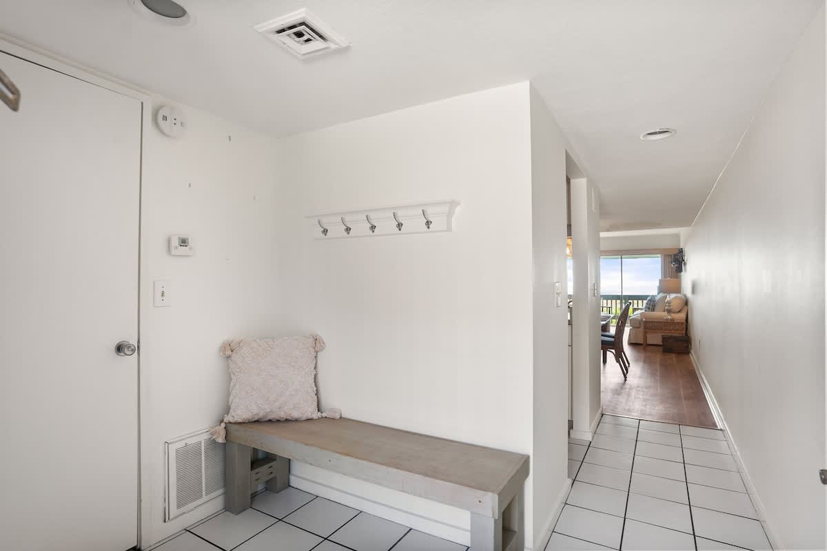409 Captain John Fripp Villa | Photo 27
