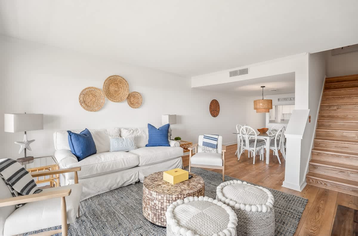 409 Captain John Fripp Villa | Photo 5