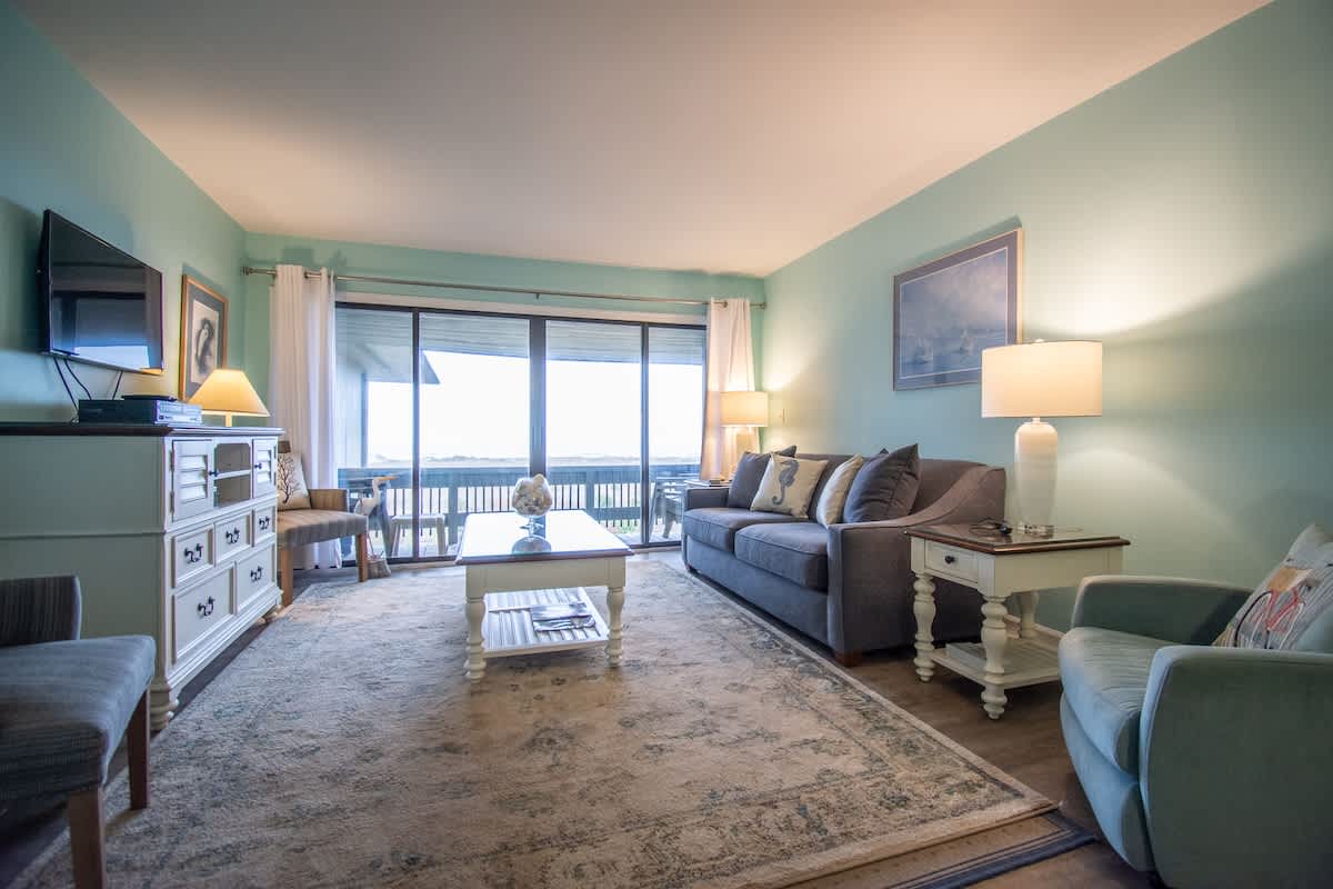 406 Capt John Fripp Villa