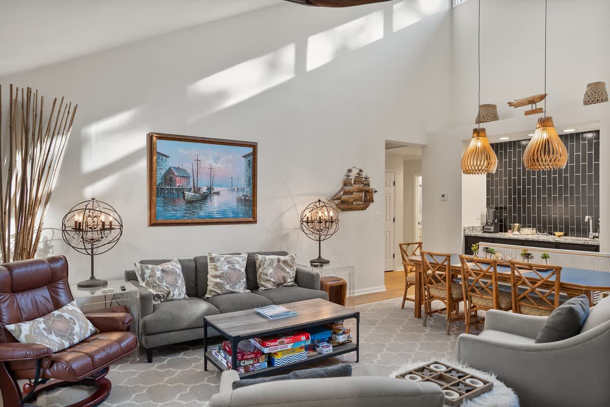 Living Room with Access to Back Deck 