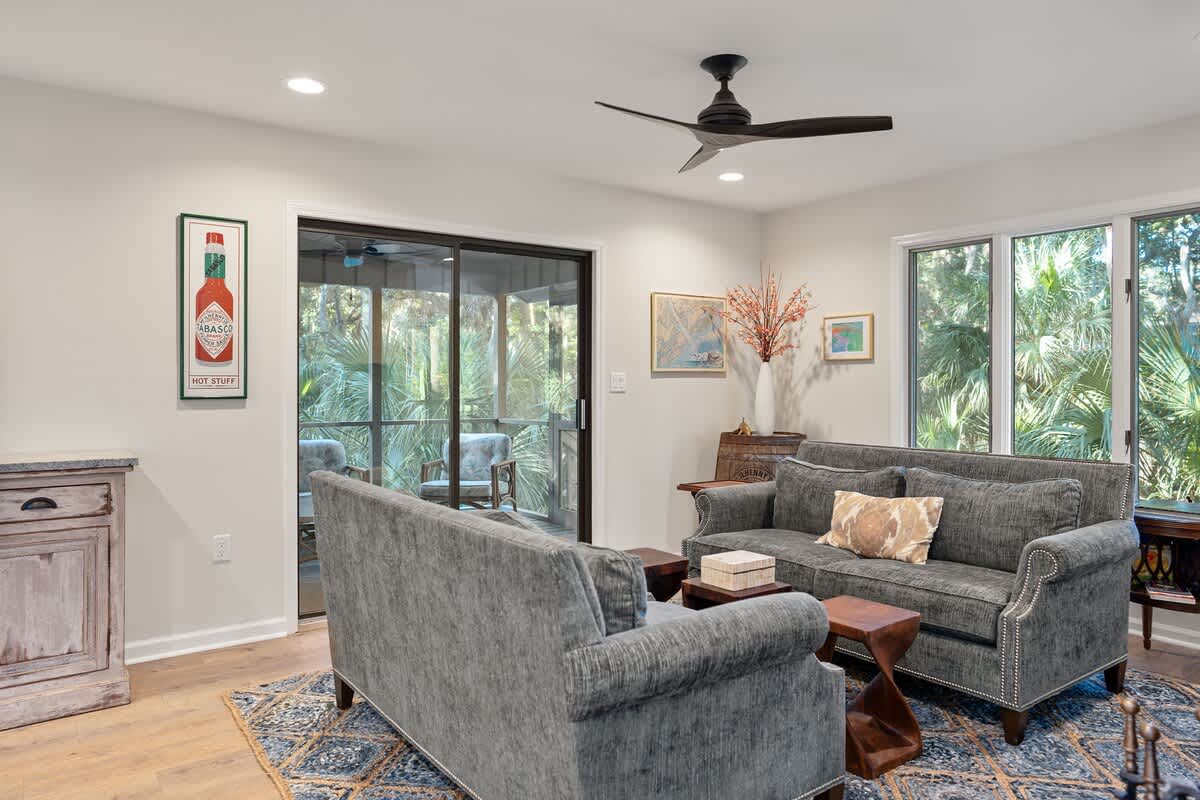 Living Room with Access to Screened Deck 