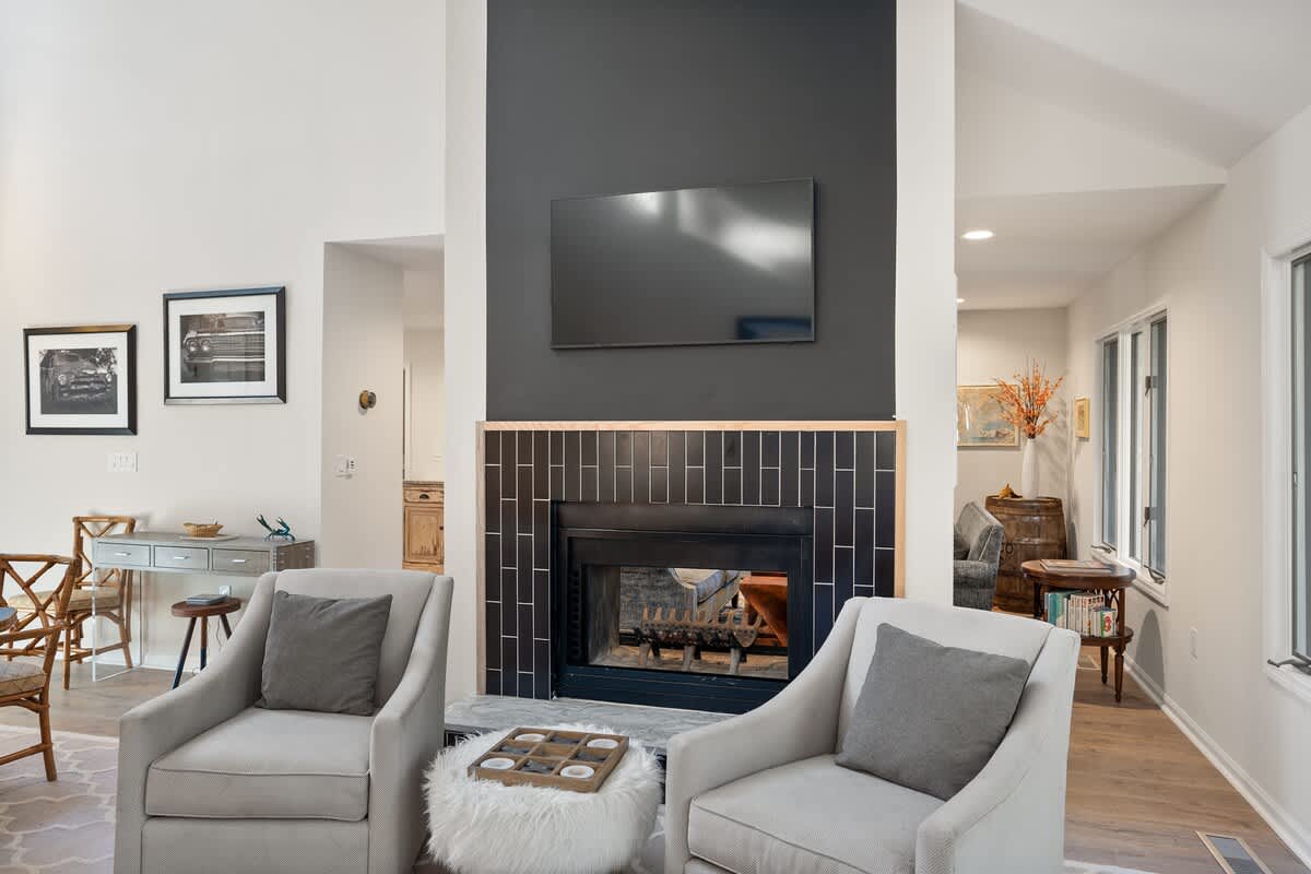 Living Room with Access to Back Deck 