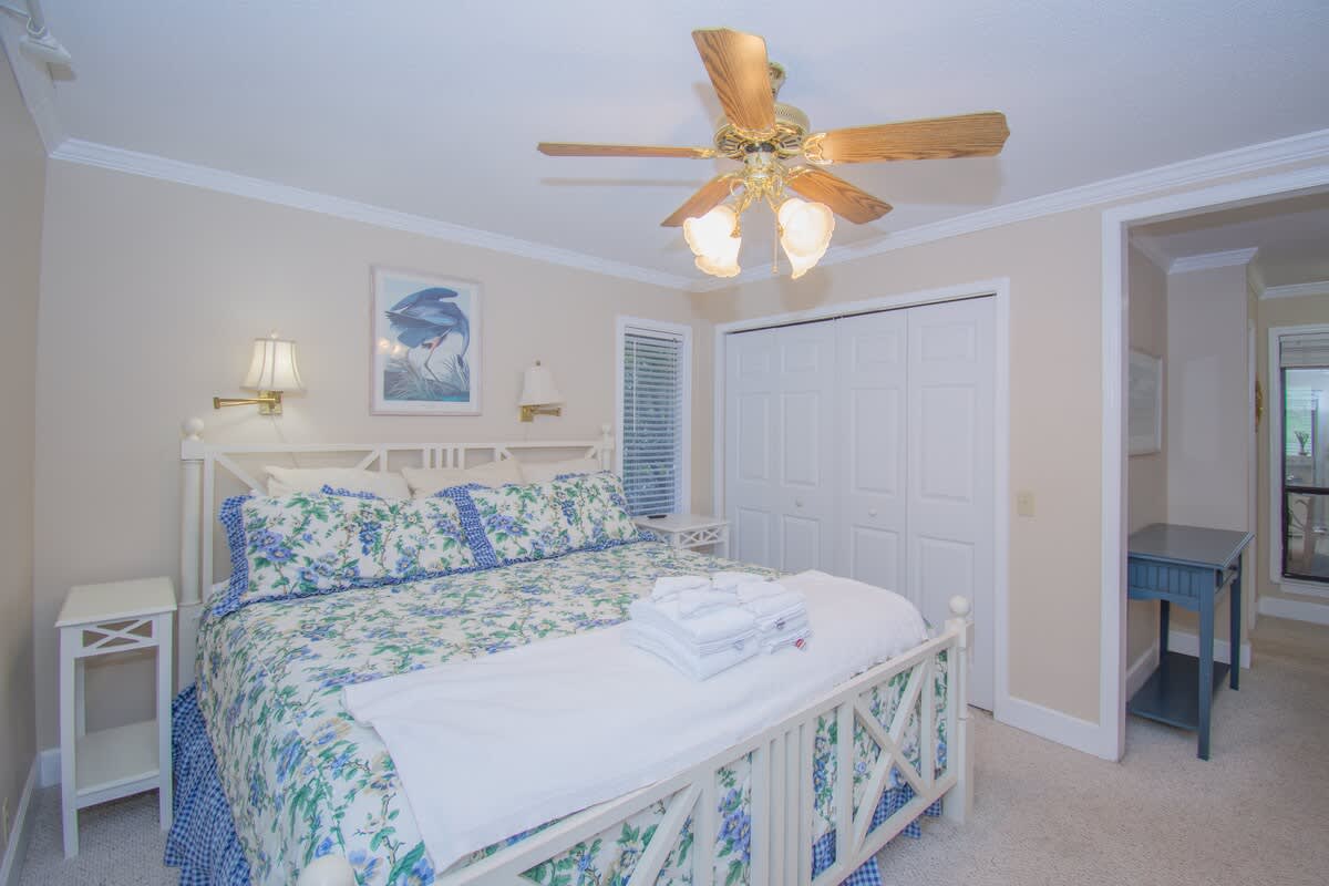 371 Tarpon Blvd | Photo 18