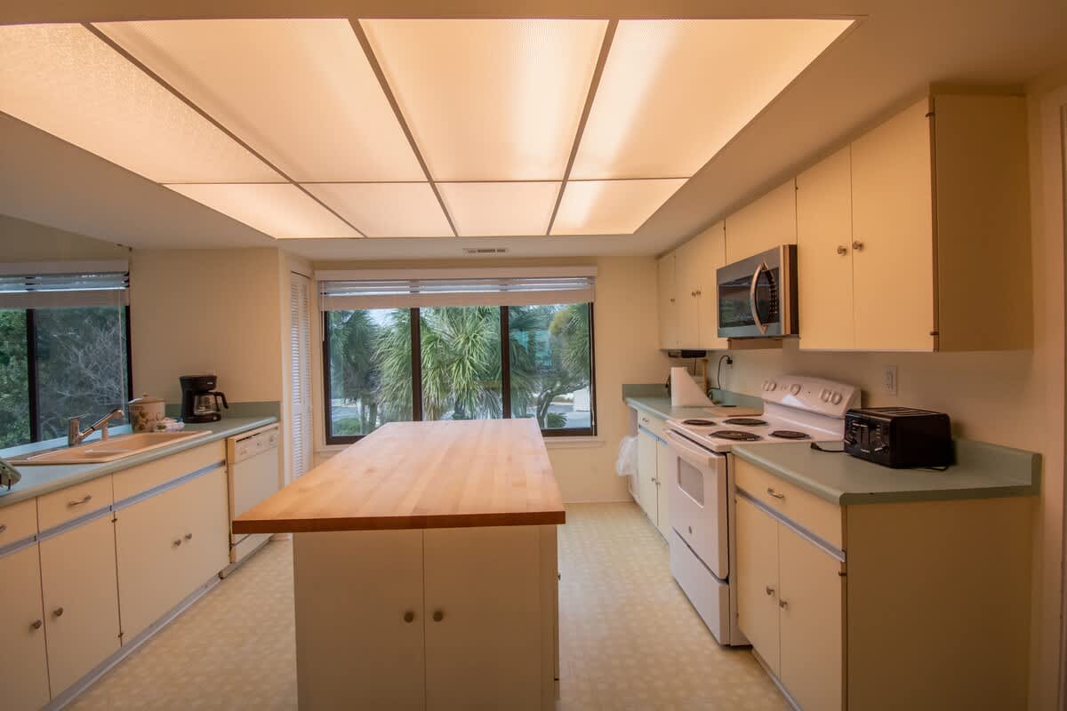 Well equipped kitchen