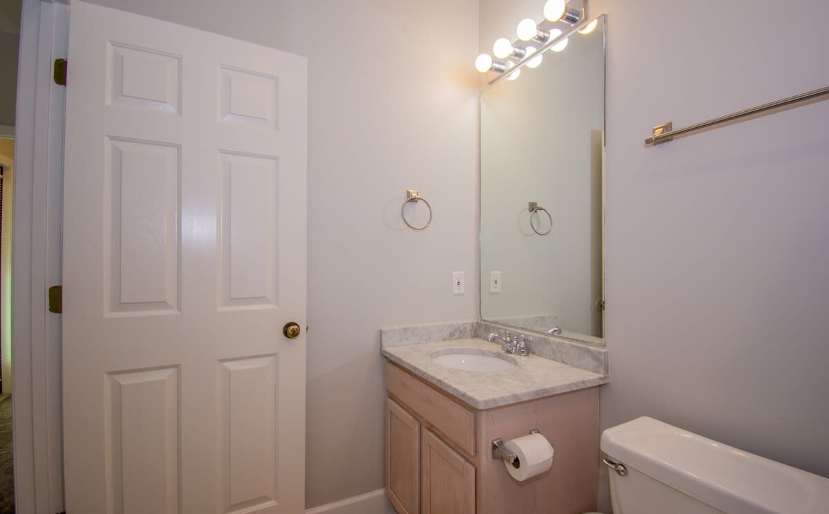 Guest En Suite Bathroom