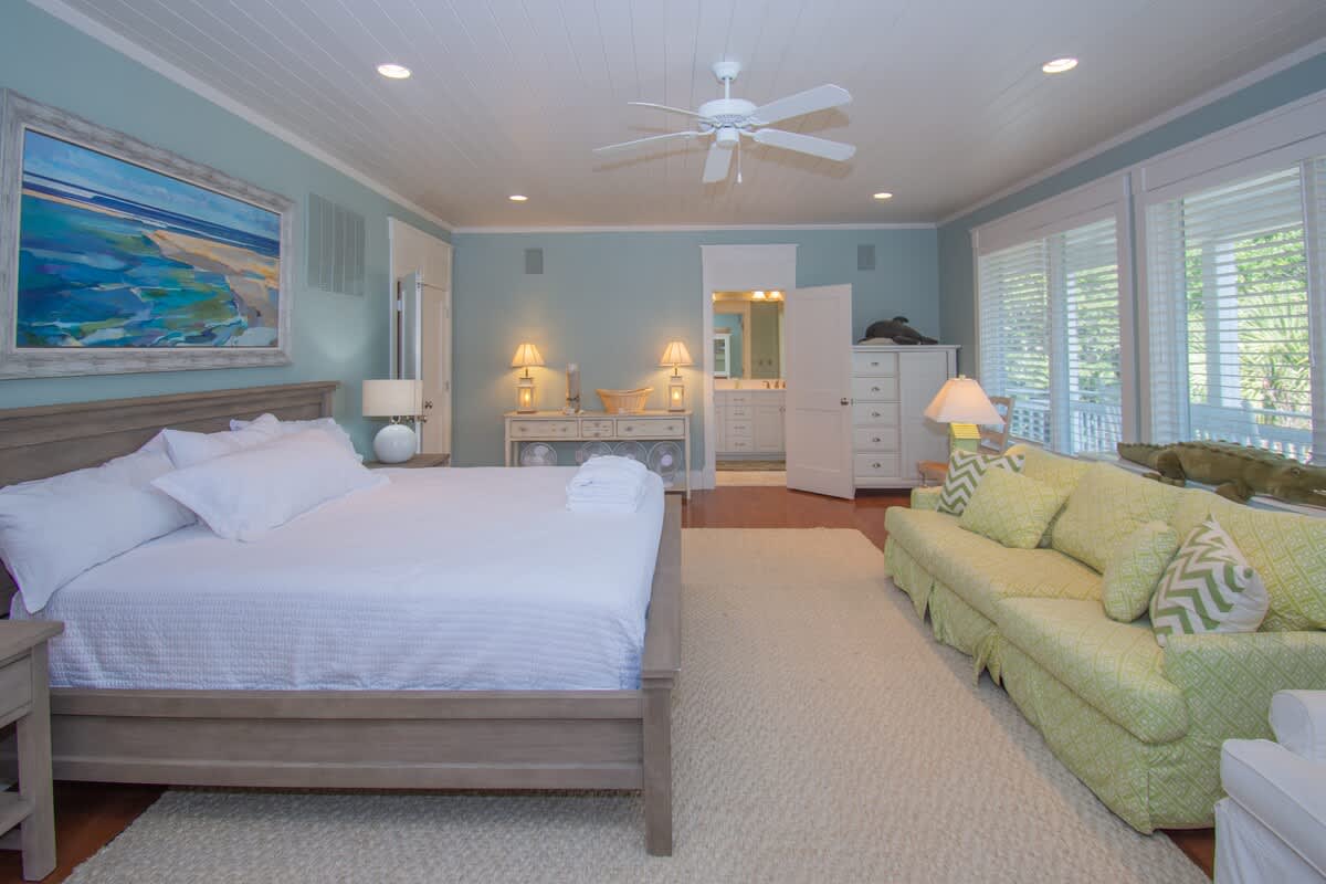 2nd Level Primary Bedroom 2 with King Bed and 2 Single Beds in Nook with Full En Suite Bathroom