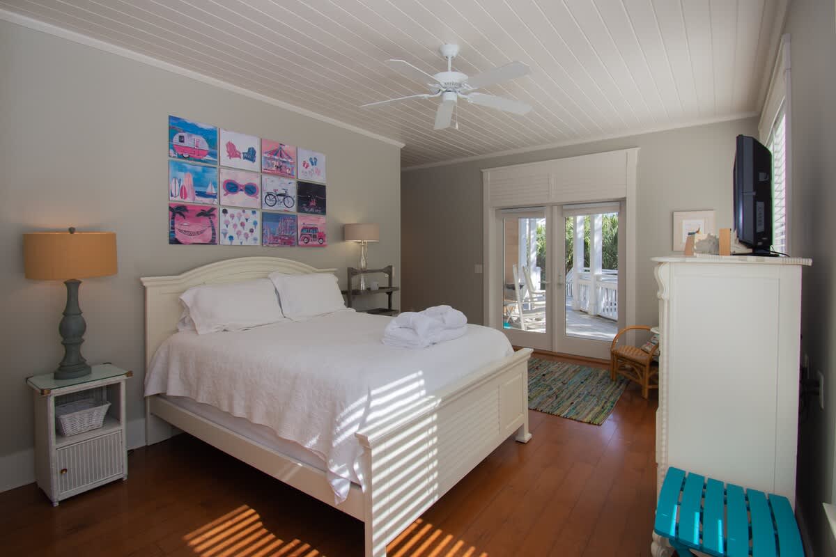 2nd Level Guest Bedroom 1 with Queen Bed and Full En Suite Bathroom